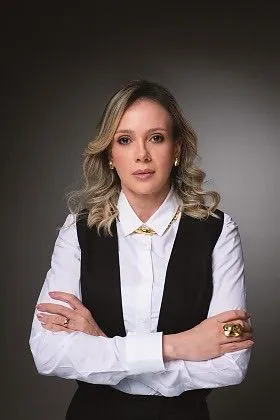 Pamela Cigerza Alegria é advogada especialista em Direito Minerário e Ambiental, sócia do Ferreira Alegria Advogados Associados e idealizadora da Expominério.